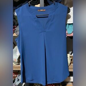 Elegant Blue Sleeveless Blouse